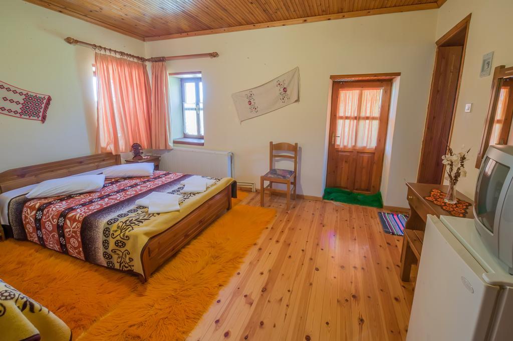 To Petrino Guesthouse Agios Germanos Bilik gambar